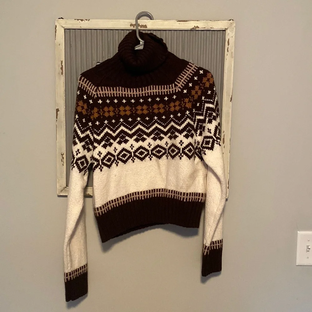 Sweater - Picture 1 of 1